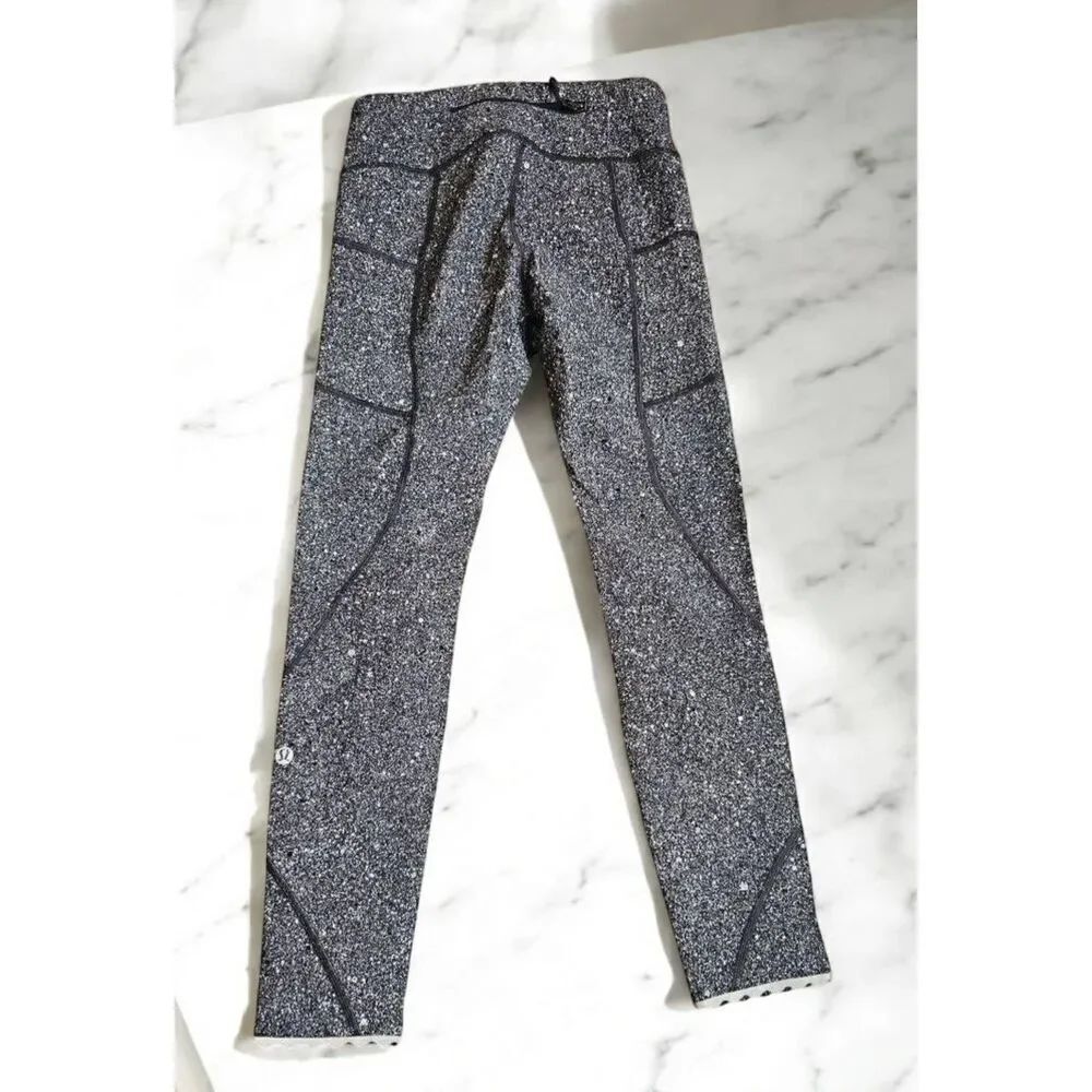 Lululemon Size 4 Tight Stuff Reflective - Picture 2 of 5